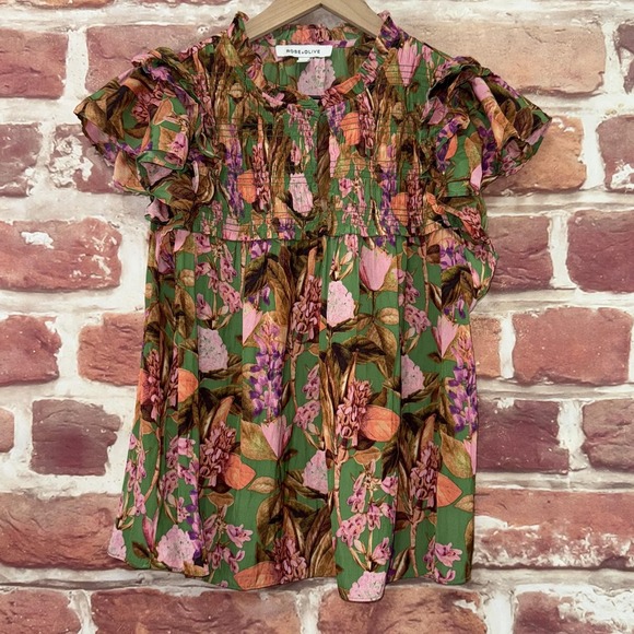 Rose + Olive Tops - Rose + Olive Top Women's M Multicolor Garden Floral Smocked Flutter Sleeve Shirt